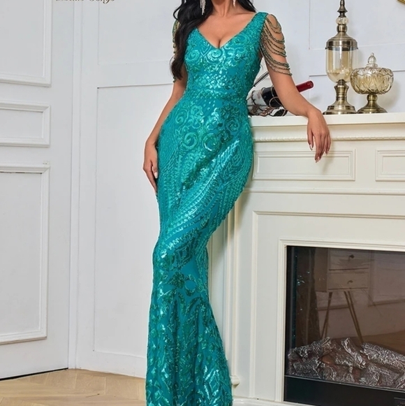 Blue, Fringe Sleeves, V Neck, Contrast Sequined Mermaid Gown - Picture 6 of 16